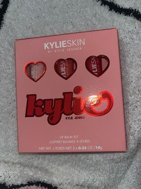KYLIE SKIN Lip Balm Set